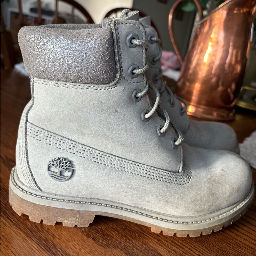 Timberland hiking boots metallic accents